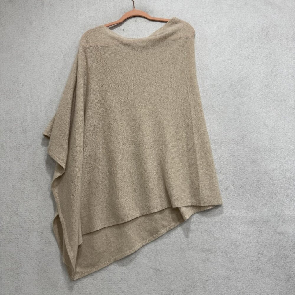 Vineyard Vines Poncho Womens Medium Large Beige Cashmere Asymmetrical Knit Wrap - Picture 4 of 5
